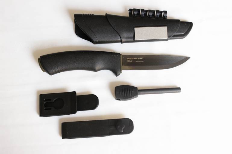 سكين Bushcraft Survival Black