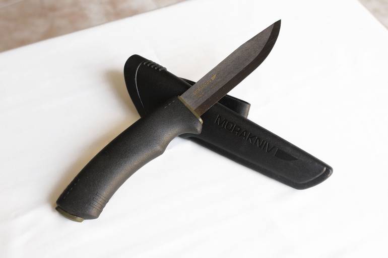 سكين Bushcraft Black