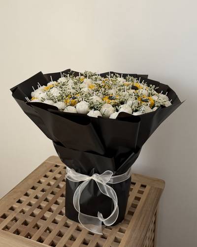 NO.04 Signature Bouquet 