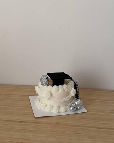 Graduation Glow Candle Cake