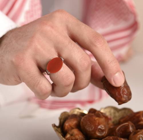 خاتم تُومة بني