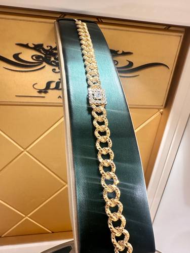 سوارة جنزير عيار18 مرصع بالكرستال