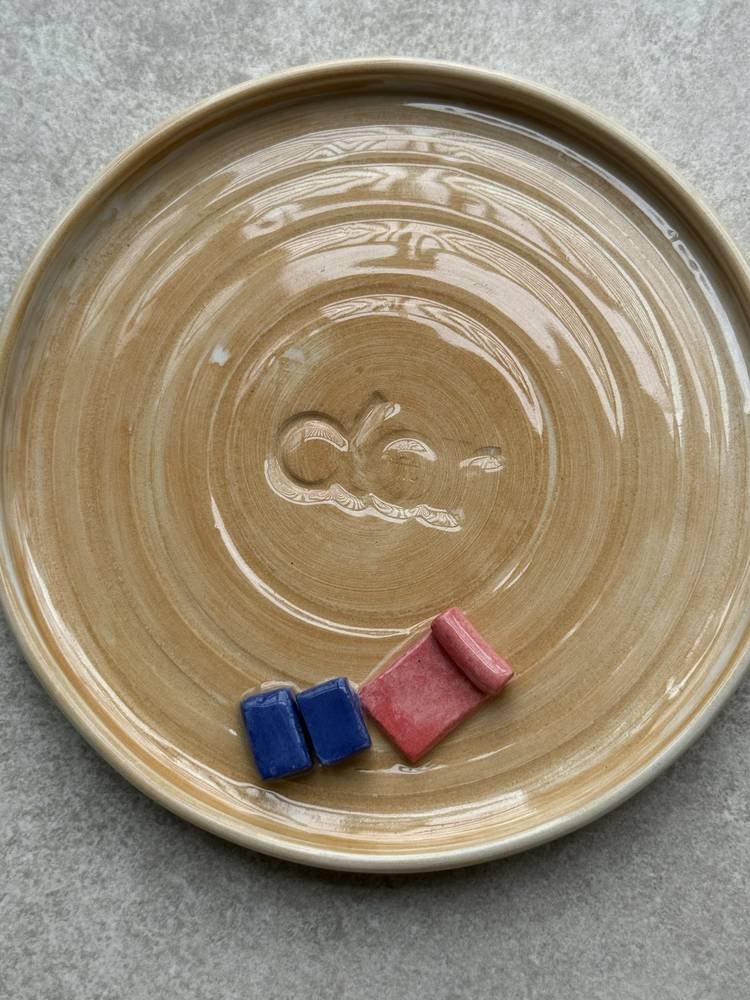 Accessory plate with your favorite sport