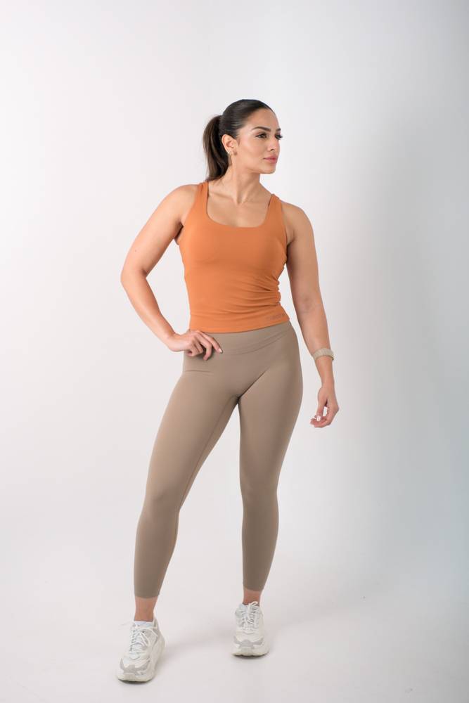 Sculpt-fit top