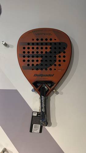 Bullpadel vertex 04 comfort 25