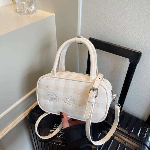 shoulder bag