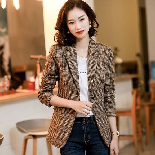 Short blazer jacket