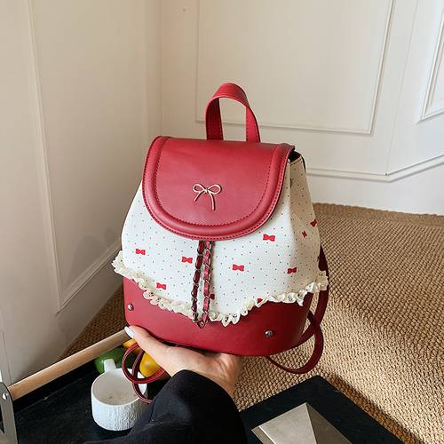 Large capacity commuter backpack