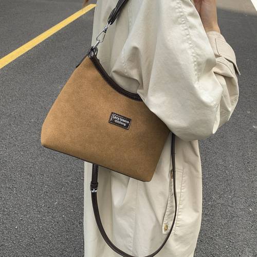 single shoulder bag
