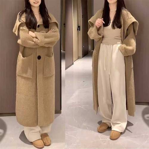 Women's knitted cardigan 