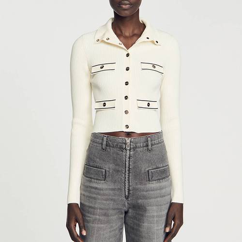 Long-sleeved wool sweater