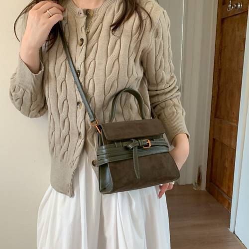 shoulder bag