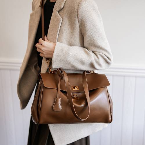 single shoulder bag