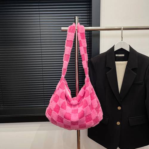 shoulder bag