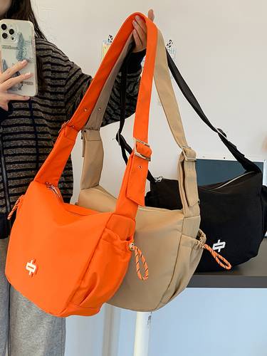 shoulder bag
