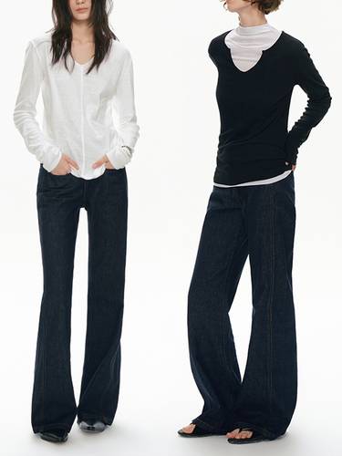 long-sleeved t-shirt