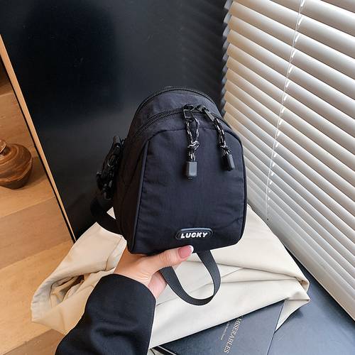 shoulder bag