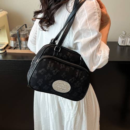 shoulder bag