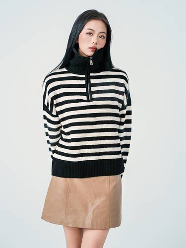 Knitted blouse