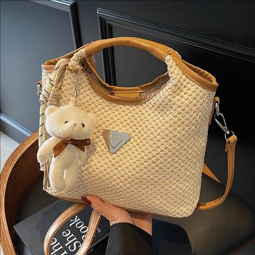 Hand tote bag