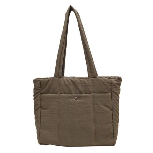 Stylish shoulder bag with pouch