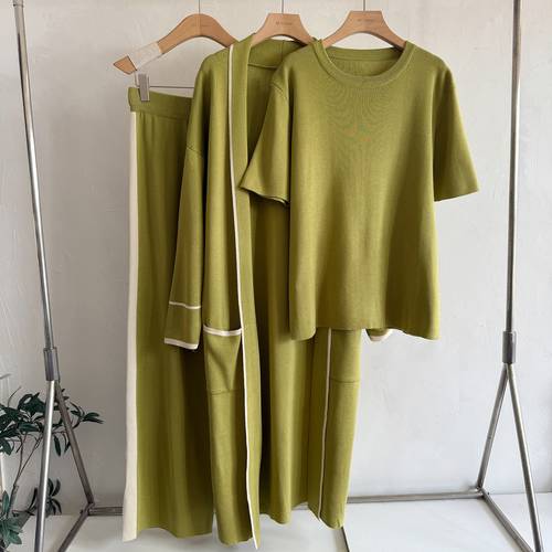 Three-piece knitted robe set
