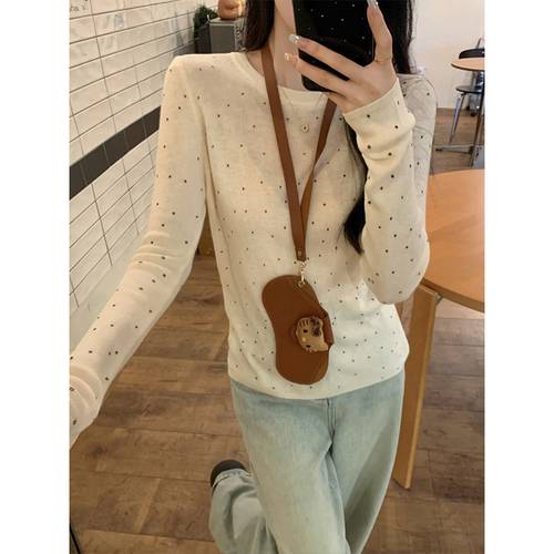Long-sleeved polka dot wool sweater