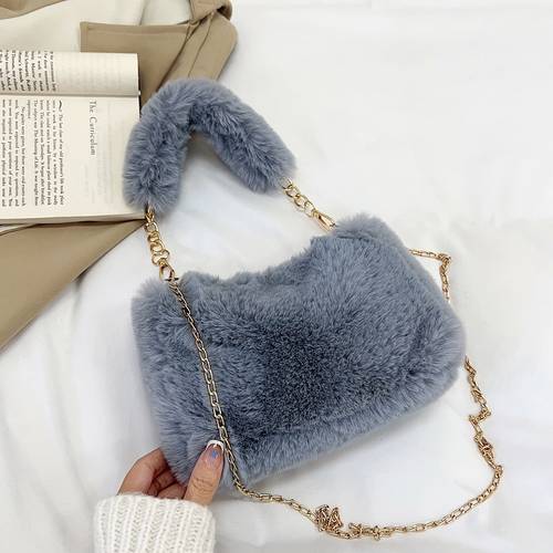 حقيبة كروسبودي صغيرة مربعة أنيقة