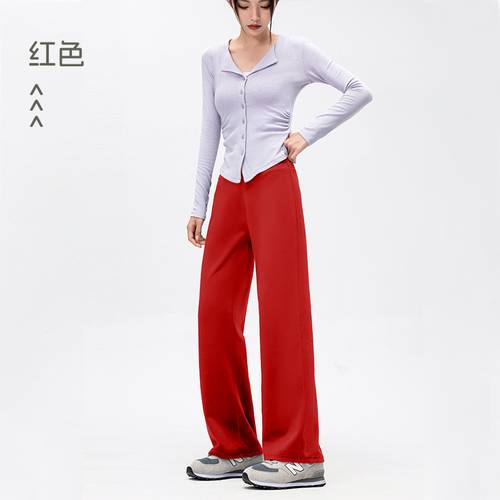 Loose black pants