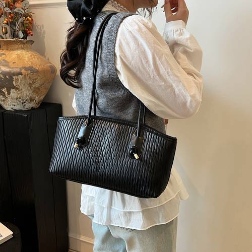 underarm bag