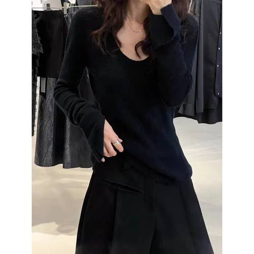 Elegant tight blouse