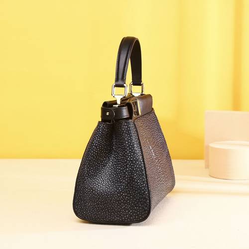single shoulder crossbody bag