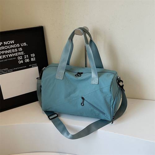 Short trip travel bag/gym bag