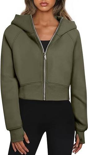 Long-sleeved sweatshirt