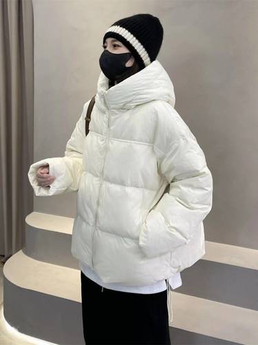 Short padded winter jacket