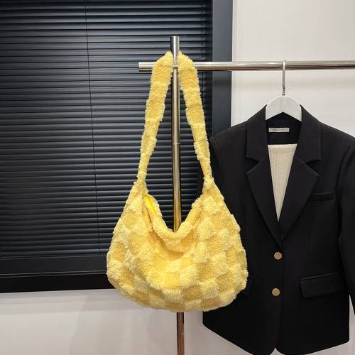 shoulder bag
