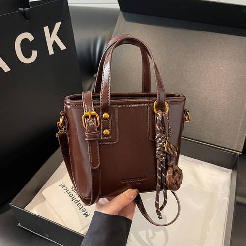 Stylish shoulder bag
