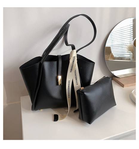 Commuter Tote Bag
