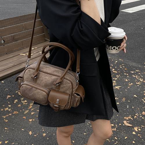 Large capacity crossbody bag