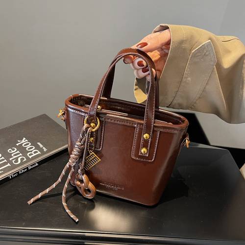 Stylish shoulder bag