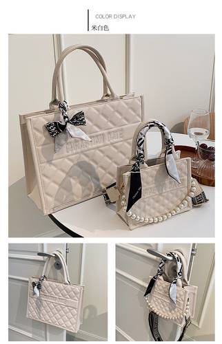 Tote bag