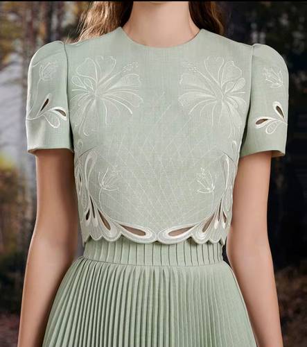 Women’s dress