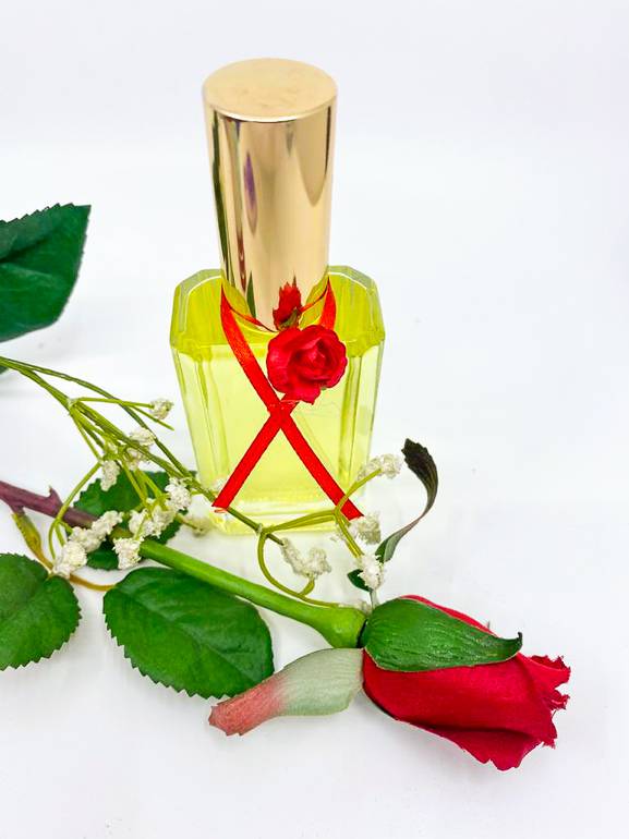 عطر الورد الإستانبولي