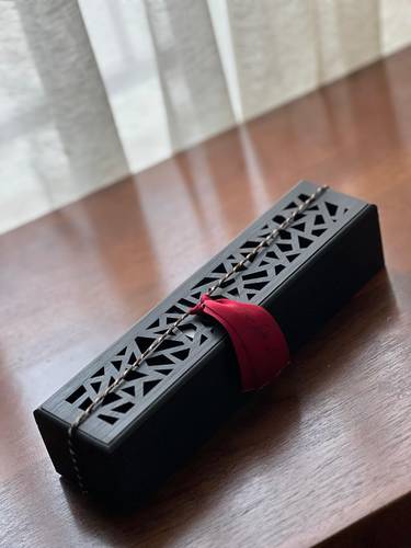 مبخرة طويلة - زخرفة هندسية