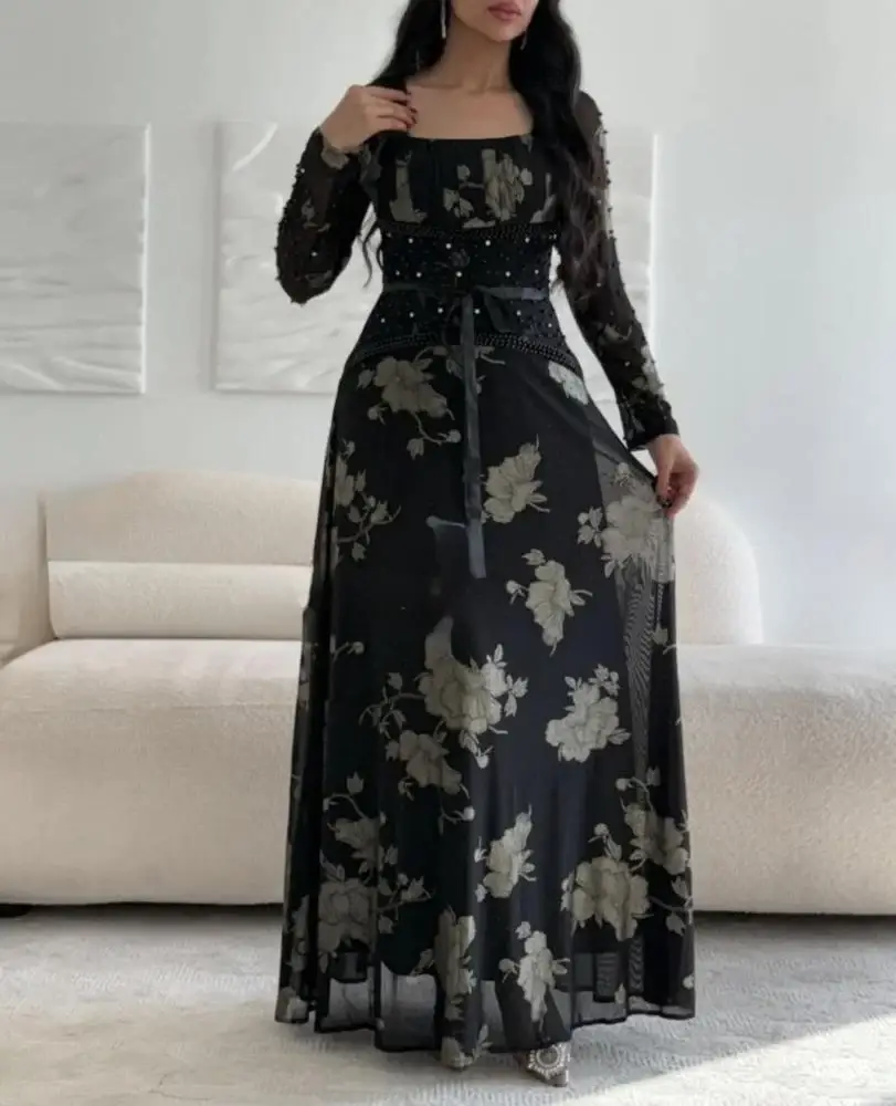 فستان اسود مشجر