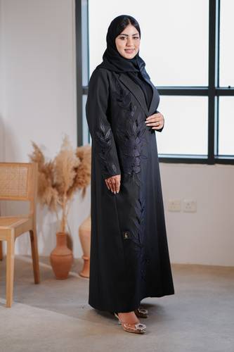 عباية 15 ، عيد 25