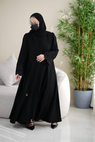 تطريز على الاكمام