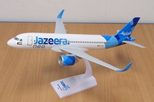 Jazeera Airways Airbus A320 1:100 Scale Model Solid Plastic / Resin with Stand [9K-CBB]