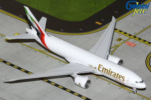 مجسم طائرة الإمارات للشحن B777F مقاس 1:400 حديد من GeminiJets تسجيل [A6-EFV]