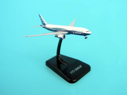 مجسم بوينغ B777-200LR مقاس 1:1000 حديد + قاعدة